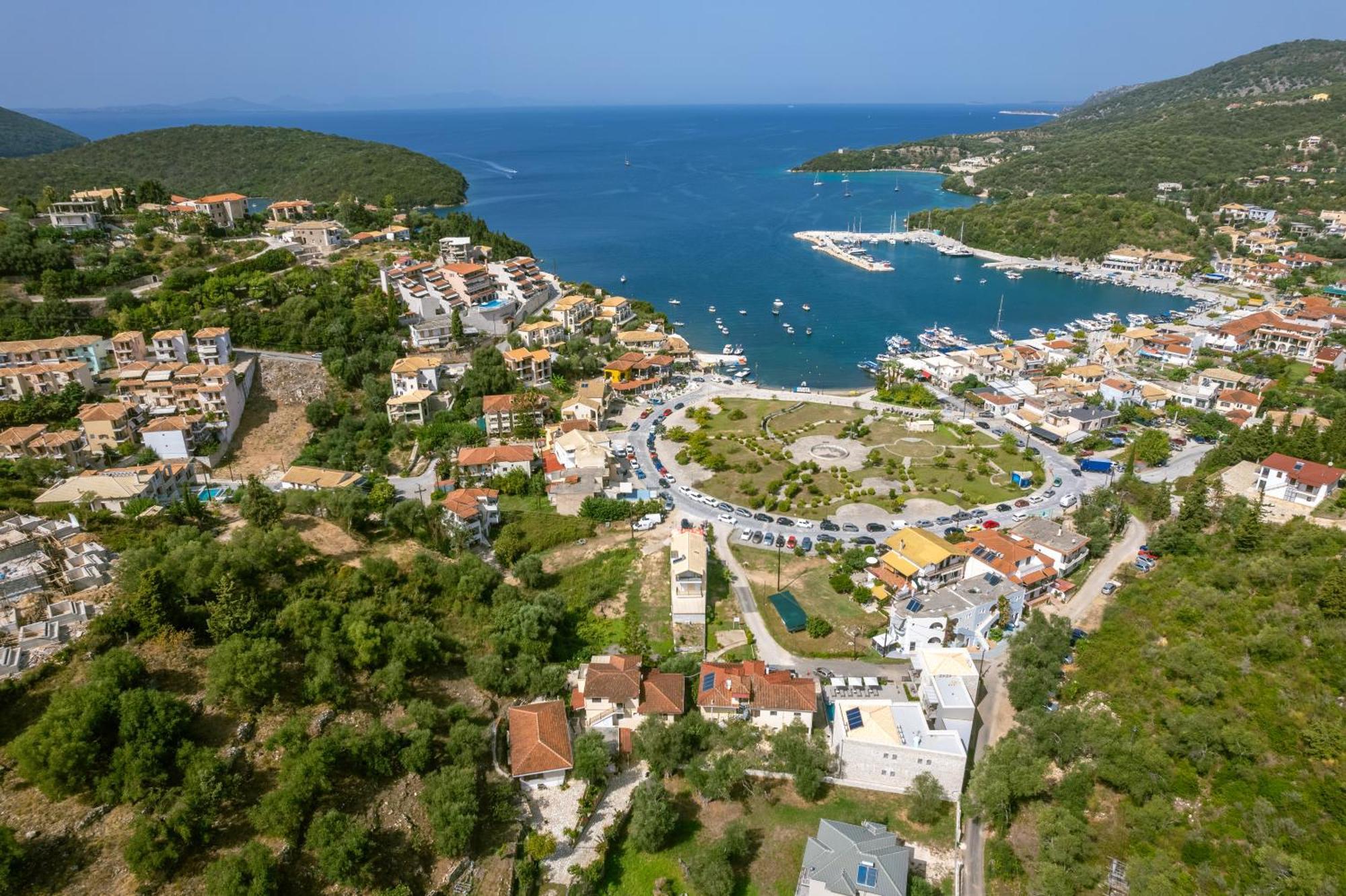 Angela Studios Sivota  Luaran gambar