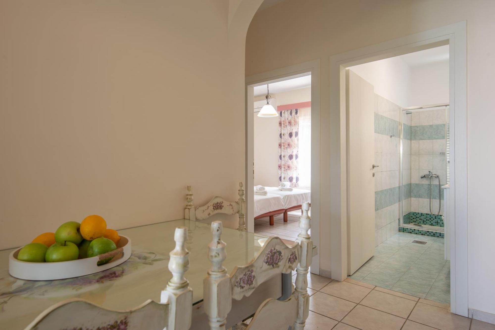 Angela Studios Sivota  Luaran gambar