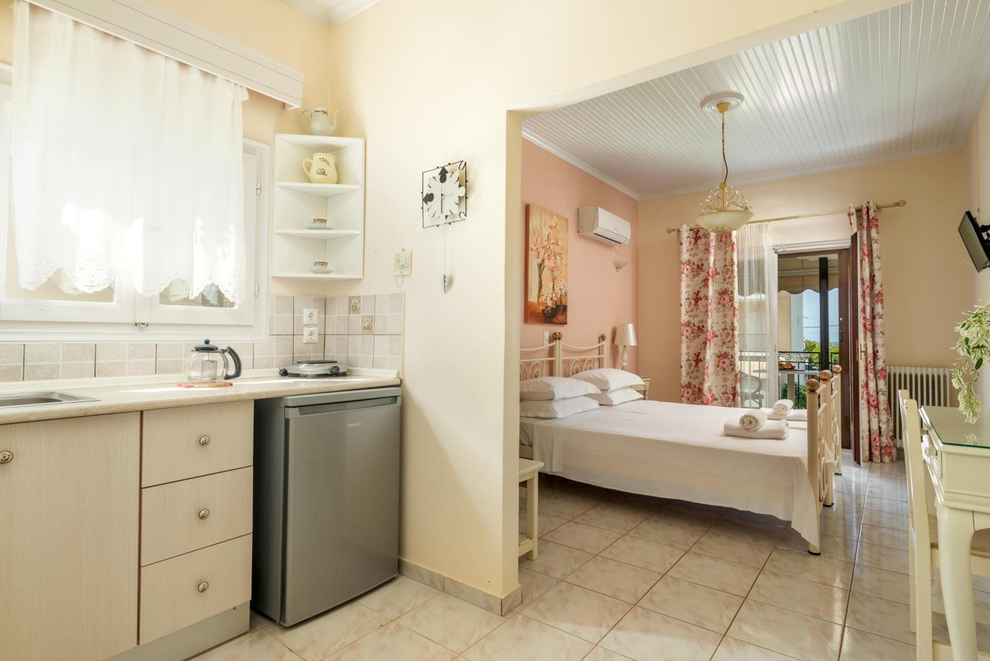 Angela Studios Sivota  Luaran gambar